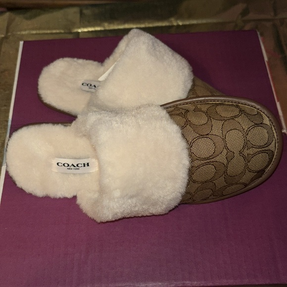 COACH SLIPPERS - Picture 4 of 7